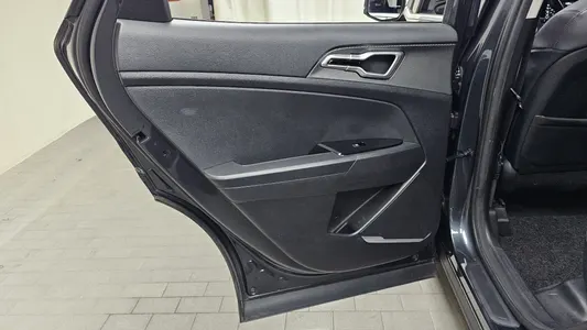 Kia 5 2.0 2WD 2022 25