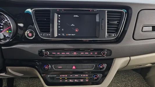 Kia 카니발 9 2016 16