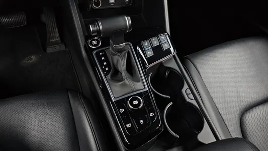 Kia 5 2.0 2WD 2022 9