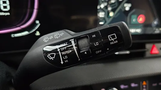 Kia 5 2.0 2WD 2022 18