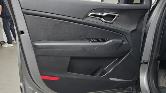 Kia 5 2.0 2WD 2022 24