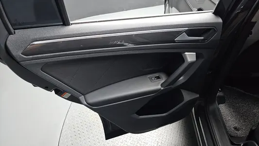 Volkswagen 2 2.0 TDI 2018 25