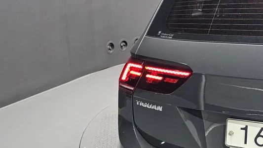 Volkswagen 2 2.0 TDI 2018 23