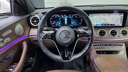 Mercedes-Benz E-Class W213 E220d 4MATIC 2023 13