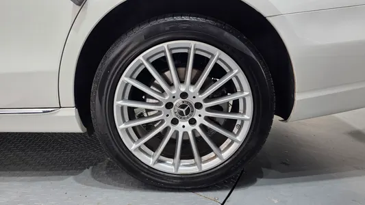 Mercedes-Benz E-Class W213 E220d 4MATIC 2023 21