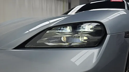 Porsche 타이칸 GTS 2026 22