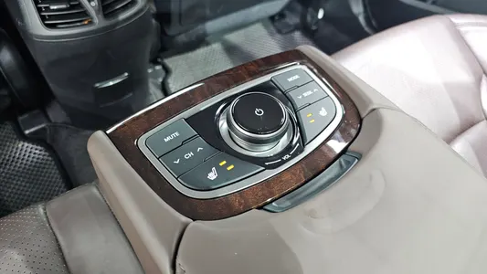 Hyundai Grandeur HG HG240 2012 28