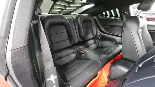 Ford 머스탱 2015 12