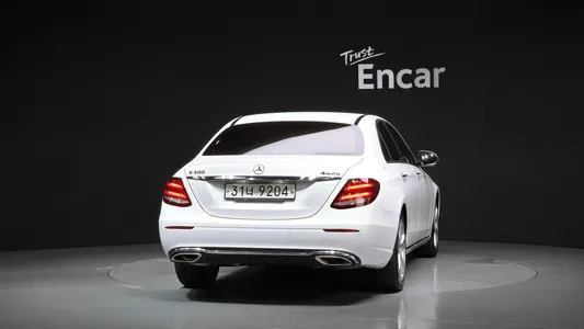 Mercedes-Benz E-Class W213 E200 2017 4