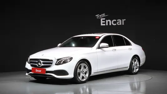 Mercedes-Benz E-Class W213 E200 2017