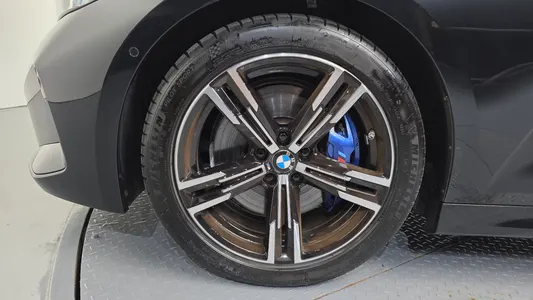 BMW 3 Series (G20) 320i M 2023 5