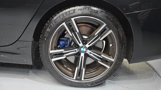 BMW 3 Series (G20) 320i M 2023 21