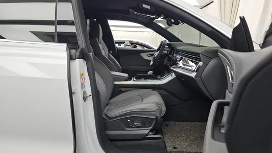 Audi Q8 (4M) 50 TDI 2021 11