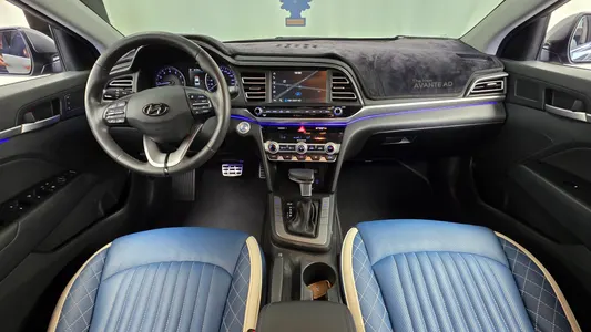 Hyundai AD 1.6 2018 7