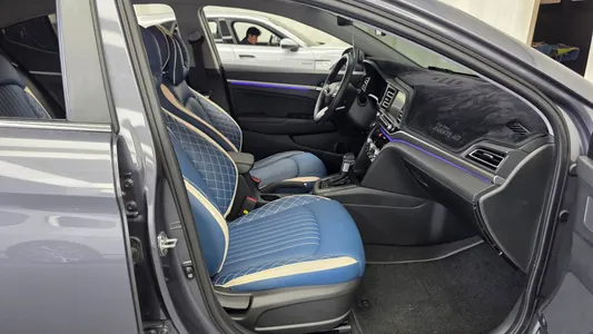 Hyundai AD 1.6 2018 11