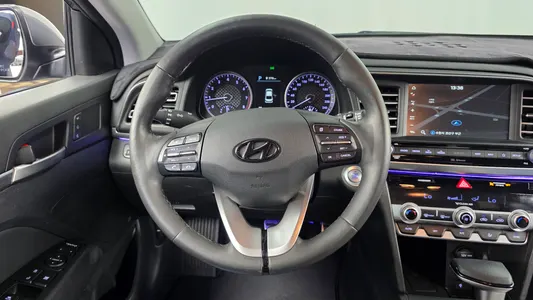 Hyundai AD 1.6 2018 13