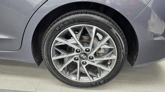 Hyundai AD 1.6 2018 21