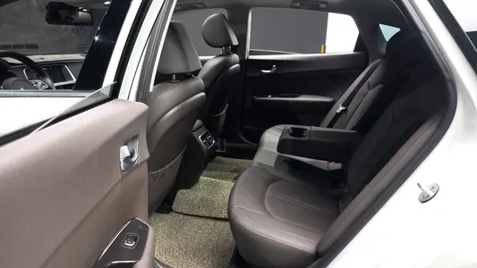 Kia K5 2 2.0 2018 11