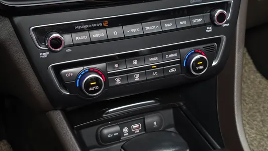 Kia K5 2 2.0 2018 18