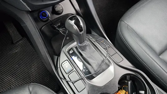 Hyundai DM (e-VGT) 2.0 2WD 2013 9