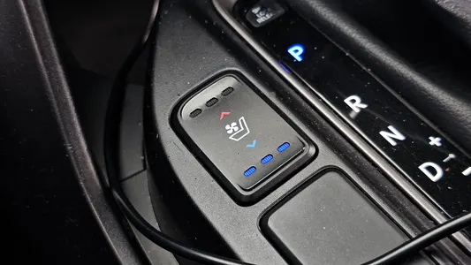 Hyundai DM (e-VGT) 2.0 2WD 2013 28