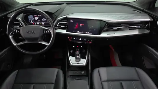 Audi Q4 e- (F4) 40 2022 7