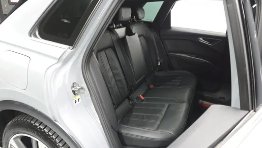 Audi Q4 e- (F4) 40 2022 12