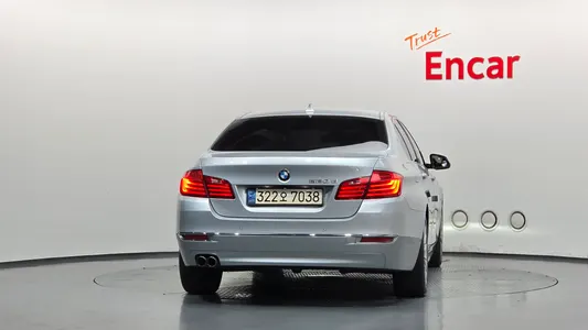 BMW 5 Series (F10) 520d 2014 4