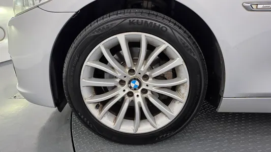 BMW 5 Series (F10) 520d 2014 5