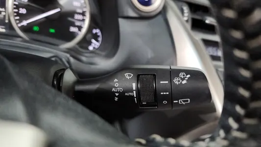 Lexus NX300h 2015 17