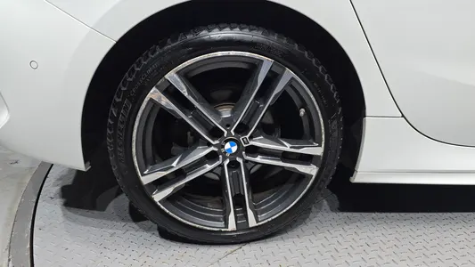 BMW 1 Series (F40) 118d M 2021 5