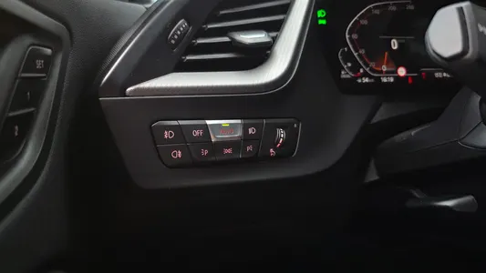 BMW 1 Series (F40) 118d M 2021 18