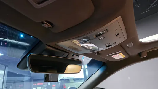 Lexus ES300h 7 2018 34