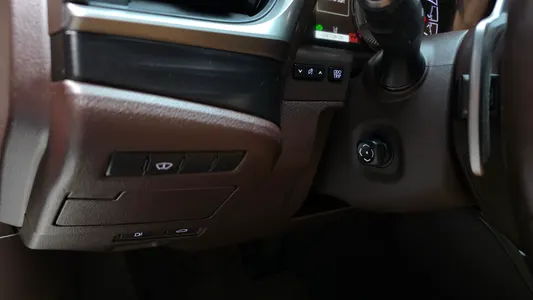 Lexus ES300h 7 2018 31