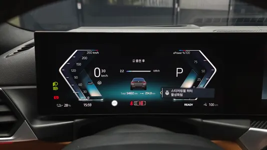 BMW i4 M50 2023 8