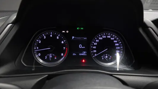 Hyundai (DN8) 2.0 LPG() 2019 8