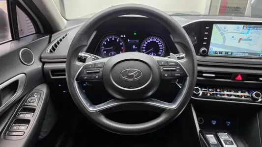 Hyundai (DN8) 2.0 LPG() 2019 15
