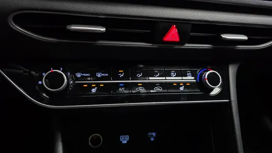 Hyundai (DN8) 2.0 LPG() 2019 20