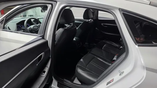 Hyundai (DN8) 2.0 LPG() 2019 19