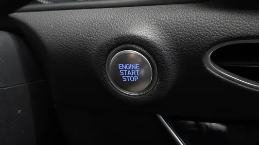 Hyundai (DN8) 2.0 LPG() 2019 28