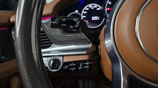 Porsche (971) 3.0 AWD 2020 15
