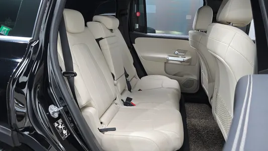 Mercedes-Benz GLB-Class X247 GLB220 2021 10