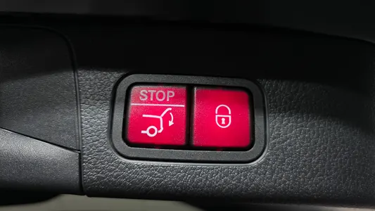 Mercedes-Benz GLB-Class X247 GLB220 2021 19