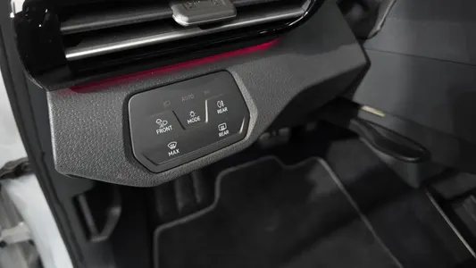 Volkswagen ID.4 2023 18