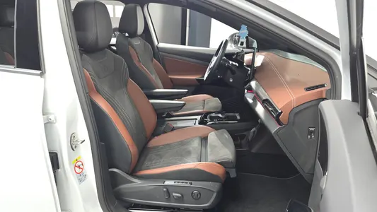 Volkswagen ID.4 2023 26