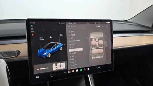 Tesla 3 RWD 2020 18