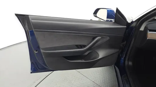 Tesla 3 RWD 2020 24