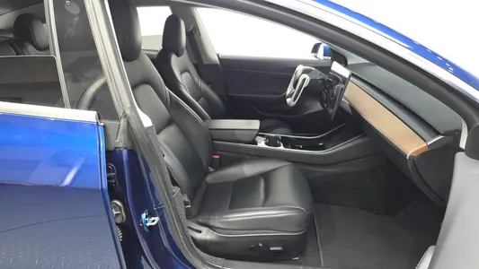 Tesla 3 RWD 2020 26