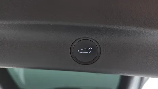 Tesla Y AWD 2022 29