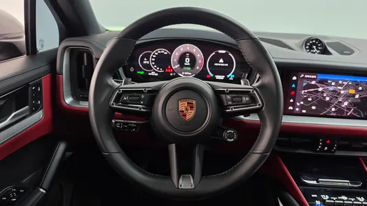 Porsche (PO536) 3.0 E- 2024 12